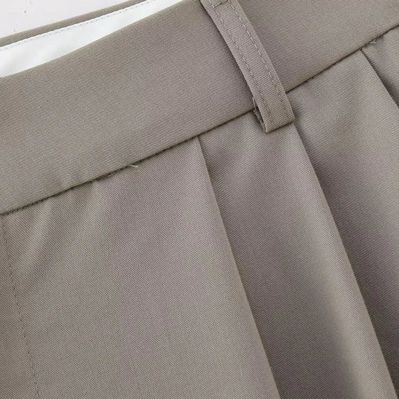 Conjunto Elegante com Cinto de Destaque - DermeBela